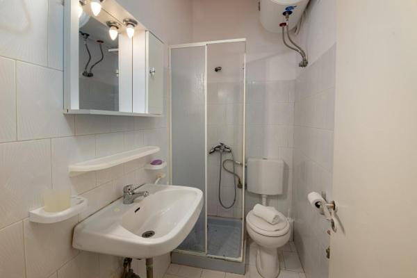 דירות Longós Alekos House מראה חיצוני תמונה